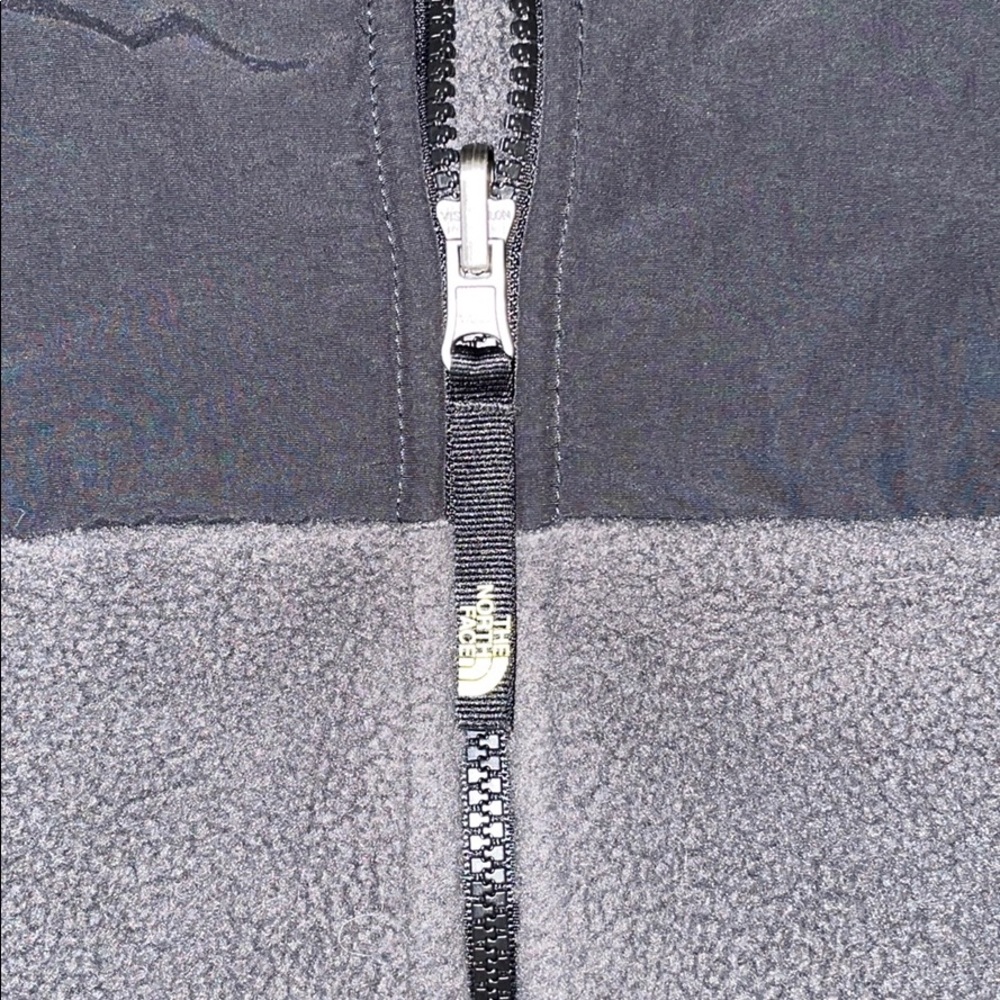North Face Fleece Jacket - Picture 8 of 9